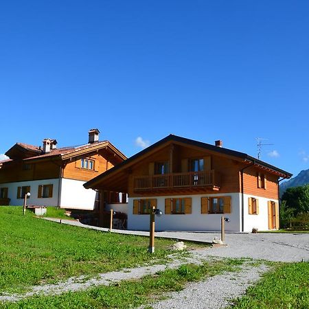 Chalet Trentino Acomodação com café da manhã Fiavè Exterior foto
