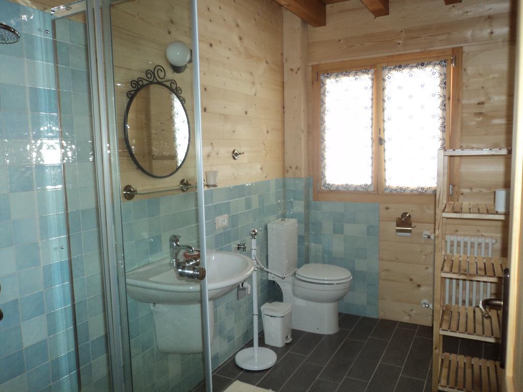 Chalet Trentino Acomodação com café da manhã Fiavè Quarto foto