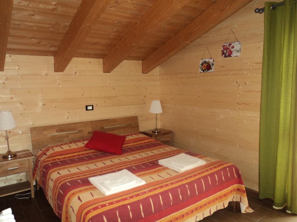 Chalet Trentino Acomodação com café da manhã Fiavè Quarto foto