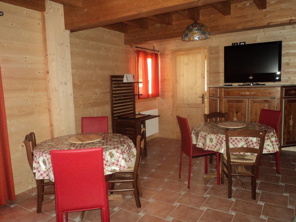 Chalet Trentino Acomodação com café da manhã Fiavè Exterior foto